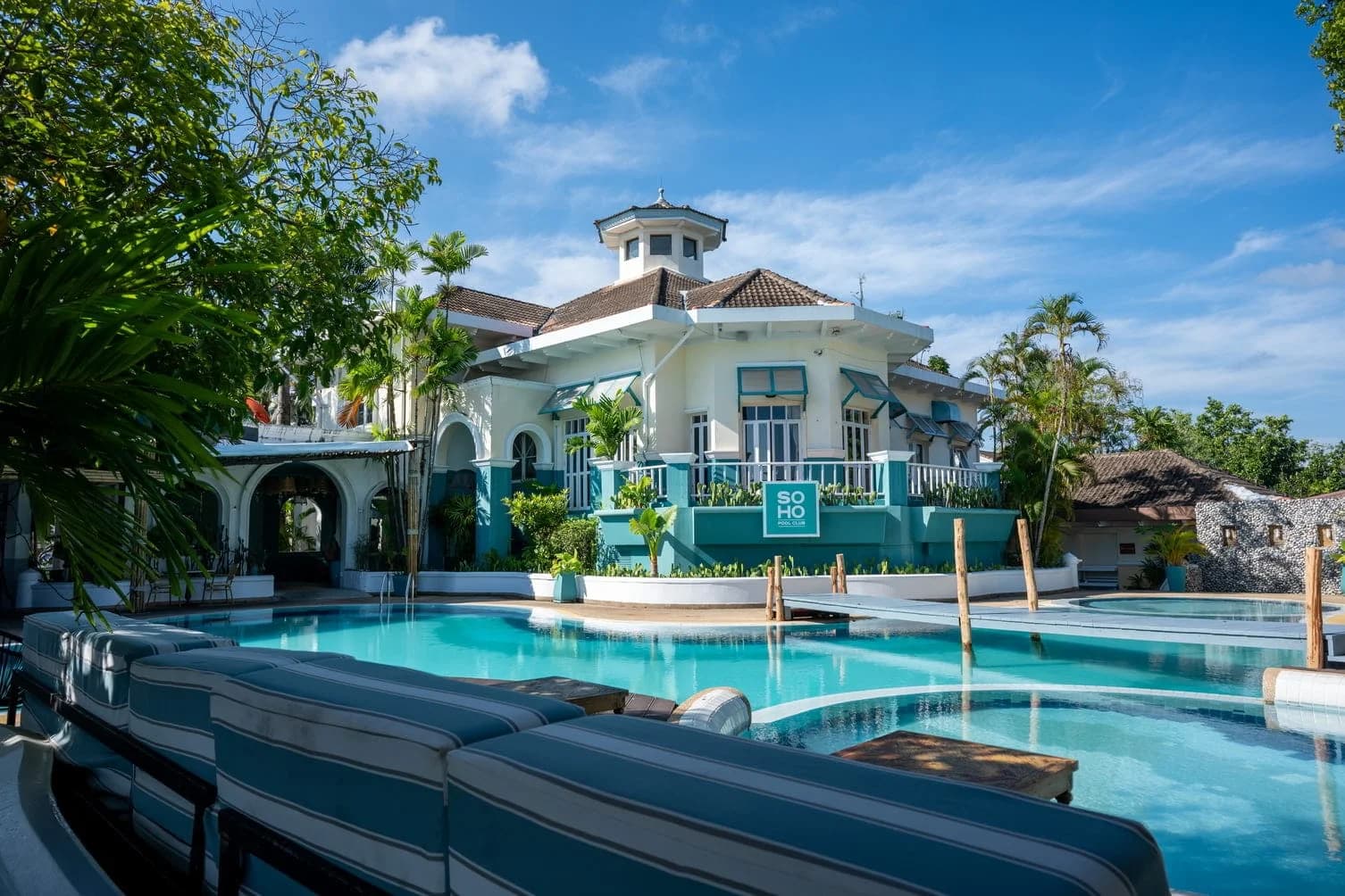 Free Pool